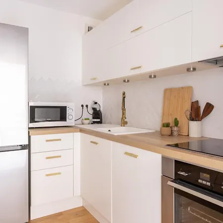 Apartament Mayence Parking Cite Des Congres 4pers Tv Wifi Nantes