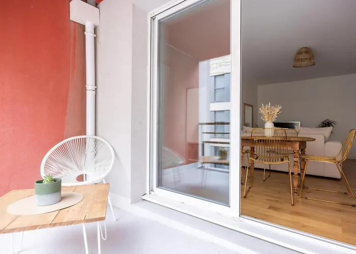 Mayence Parking Cite Des Congres 4pers Tv Wifi アパート